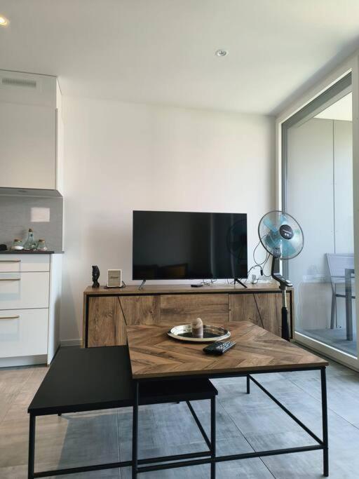 Design Apartment Melano Lake Экстерьер фото