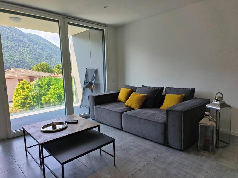 Design Apartment Melano Lake Экстерьер фото